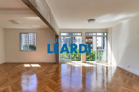 Apartamento com 2 Quartos à venda, 143m² no Cerqueira César, São Paulo