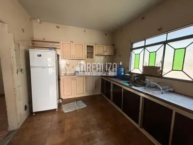 Casa com 3 Quartos à venda, 200m² no Nossa Senhora da Abadia, Uberaba