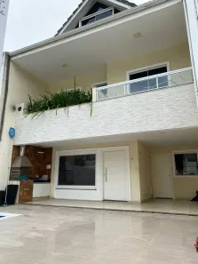 Casa de Condomínio com 4 Quartos à venda, 194m² no Recreio dos Bandeirantes, Rio de Janeiro