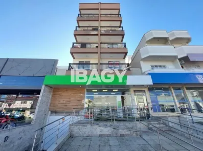 Apartamento com 2 Quartos para alugar, 40m² no Barreiros, São José
