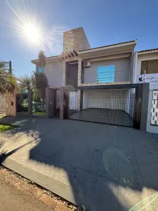 Sobrado com 5 Quartos à venda, 370m² no Residencial Moreschi, Maringá