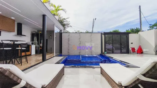 Casa com 4 Quartos à venda, 387m² no Camboinhas, Niterói