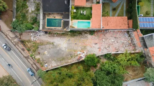 Lote/Terreno à venda, 725m² no Jardim Leonor, São Paulo