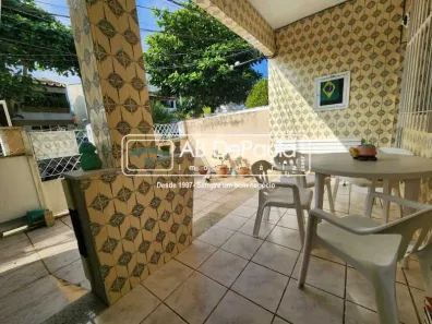 Casa com 2 Quartos à venda, 81m² no Jardim Sulacap, Rio de Janeiro