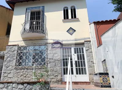 Sobrado com 8 Quartos para alugar, 238m² no Vila Clementino, São Paulo
