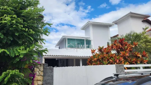 Casa de Condomínio com 3 Quartos à venda, 230m² no São José do Imbassaí, Maricá