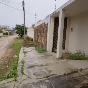 Casa com 3 Quartos à venda, 400m² no Candelária, Natal