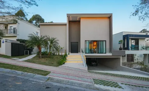 Casa de Condomínio com 4 Quartos à venda, 420m² no Tamboré, Santana de Parnaíba