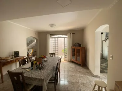 Casa com 3 Quartos à venda, 220m² no Vila Nova, Itu