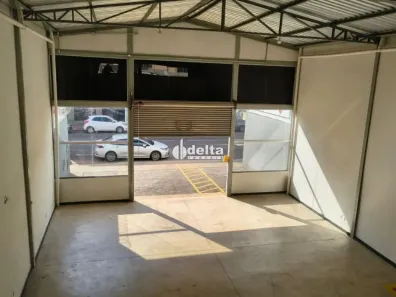 Ponto Comercial para alugar, 250m² no Nossa Senhora Aparecida, Uberlândia