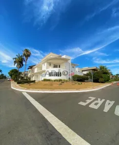 Casa de Condomínio com 3 Quartos à venda, 349m² no Jardins Madri, Goiânia