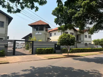 Apartamento com 2 Quartos para alugar, 45m² no Tiradentes, Campo Grande