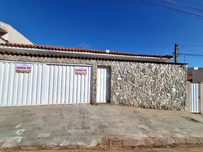Casa com 3 Quartos para alugar, 183m² no São José, Franca