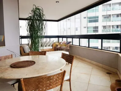 Apartamento com 4 Quartos à venda, 302m² no São Benedito, Uberaba