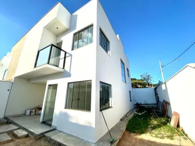 Casa com 3 Quartos à venda, 210m² no Guarujá, Betim
