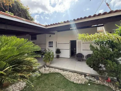 Casa de Condomínio com 3 Quartos para alugar, 180m² no Turu, São Luís