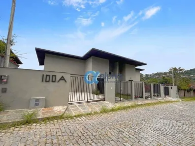 Casa com 3 Quartos à venda, 192m² no Quitandinha, Petrópolis