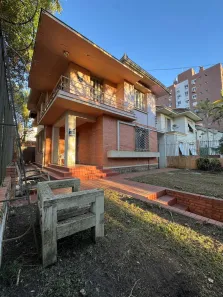 Casa com 3 Quartos para alugar, 244m² no Petrópolis, Porto Alegre