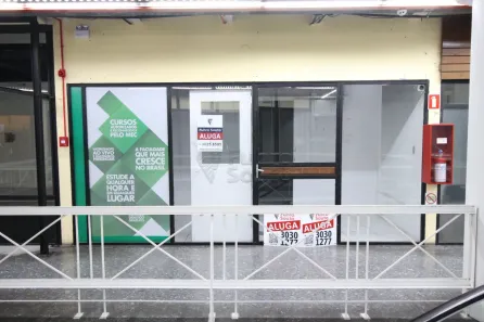 Sala Comercial para alugar, 26m² no Centro, Pelotas