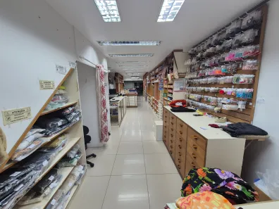 Ponto Comercial à venda, 110m² no Recreio dos Bandeirantes, Rio de Janeiro