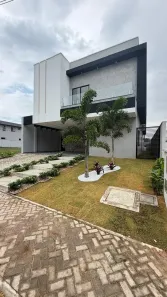 Casa com 4 Quartos à venda, 252m² no Cidade Alpha, Eusébio