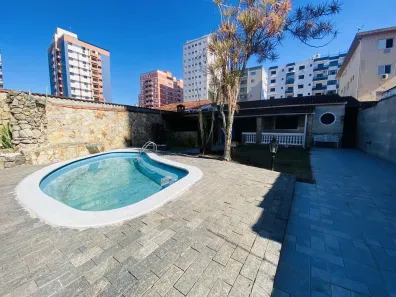 Casa com 3 Quartos para alugar, 250m² no Tupi, Praia Grande