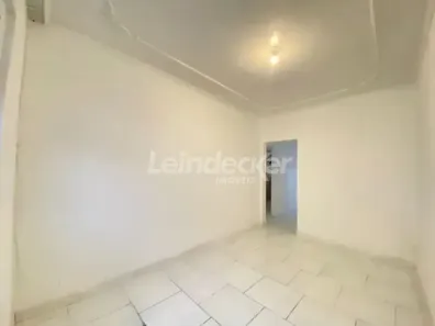Apartamento com 2 Quartos para alugar, 58m² no São Geraldo, Porto Alegre