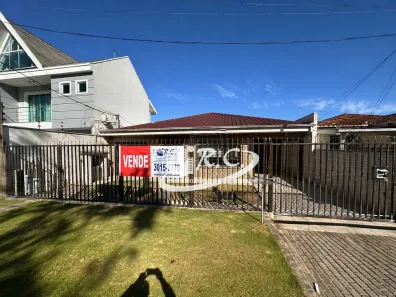 Casa com 3 Quartos à venda, 300m² no Pinheirinho, Curitiba