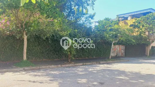 Lote/Terreno à venda, 650m² no Cascadura, Rio de Janeiro