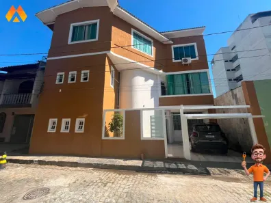 Casa com 4 Quartos para alugar, 381m² no Centro, Macaé