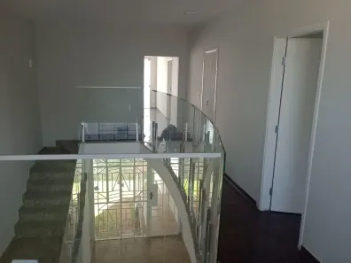 Sobrado com 3 Quartos à venda, 400m² no Vila Olímpica, Uberaba