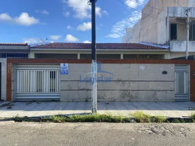 Casa com 3 Quartos à venda, 180m² no Luzia, Aracaju