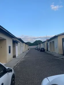 Casa de Condomínio com 2 Quartos à venda, 65m² no Guagiru, Caucaia