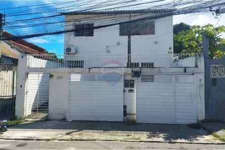 Casa com 6 Quartos à venda, 240m² no Campo Grande, Recife