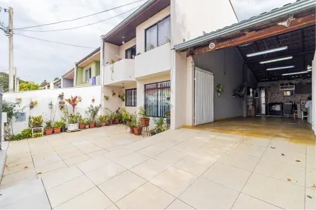 Sobrado com 3 Quartos à venda, 84m² no Uberaba, Curitiba