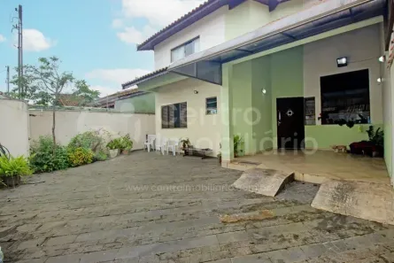 Casa com 3 Quartos à venda, 148m² no Jardim Tres Marias, Peruíbe