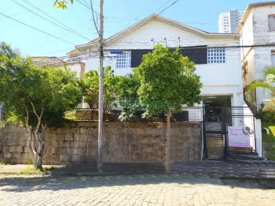 Casa com 3 Quartos à venda, 225m² no Universitário, Caxias do Sul