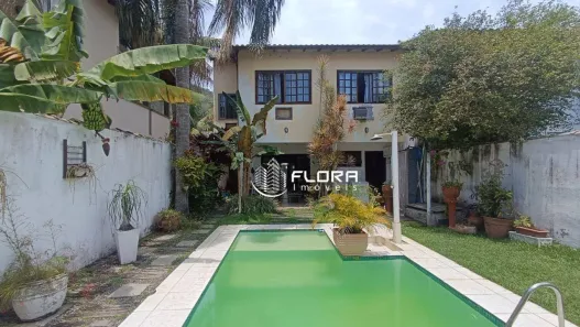 Casa com 4 Quartos à venda, 180m² no Itaipu, Niterói