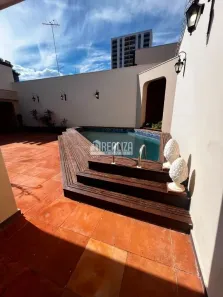 Casa com 4 Quartos para venda ou aluguel, 567m² no Centro, Uberaba