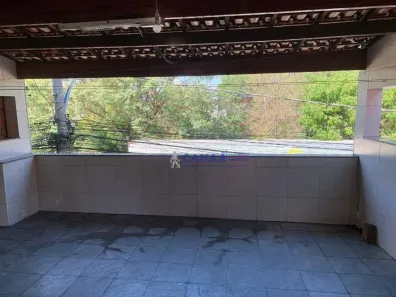 Sobrado com 3 Quartos à venda, 204m² no Parque Marabá, Taboão da Serra
