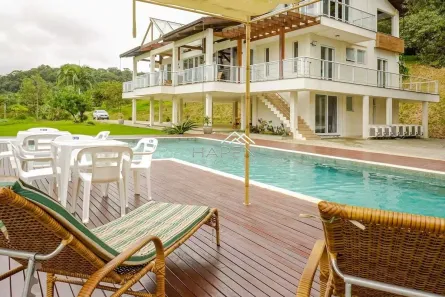 Fazenda/Sítio com 5 Quartos à venda, 779m² no Antonina, Antonina