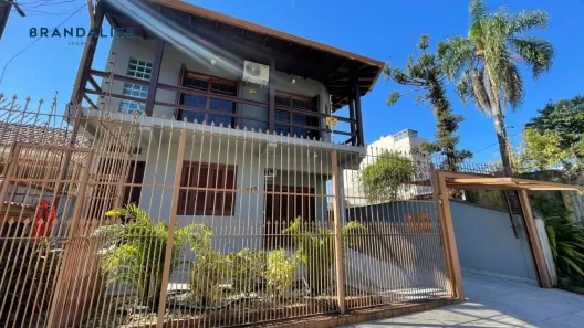 Sobrado com 7 Quartos para alugar, 270m² no Centro, Canoas