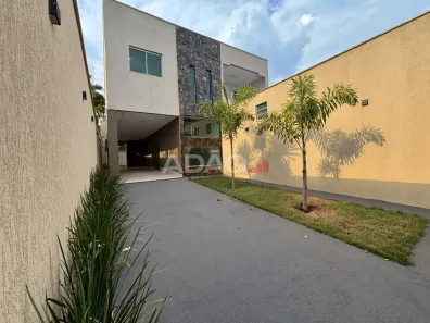 Casa com 4 Quartos à venda, 324m² no Residencial Itamaracá, Goiânia