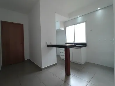 Apartamento com 2 Quartos para alugar, 65m² no Santa Mônica, Uberlândia