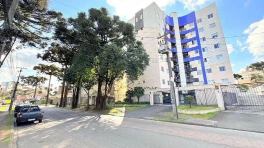 Apartamento com 3 Quartos para alugar, 59m² no Novo Mundo, Curitiba