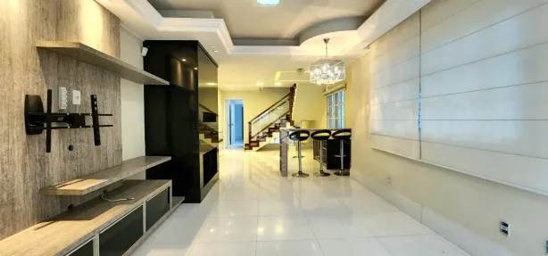 Casa com 3 Quartos à venda, 217m² no Vila Assunção, Porto Alegre