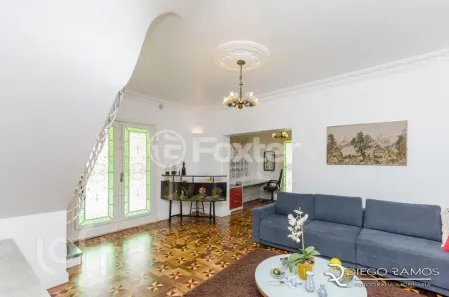 Casa com 3 Quartos à venda, 660m² no Guarujá, Porto Alegre