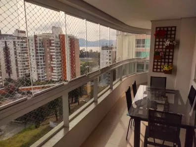 Apartamento com 3 Quartos à venda, 128m² no Agronômica, Florianópolis
