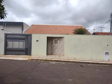 Casa com 3 Quartos à venda, 197m² no Recanto dos Pássaros, Campo Grande