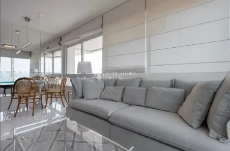 Apartamento com 2 Quartos à venda, 74m² no Três Figueiras, Porto Alegre